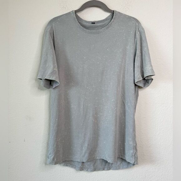 Lululemon Men’s Tee Sz L* Light Gray Tie Dye Fundamental Stretch Athleisure Gym - Picture 1 of 5
